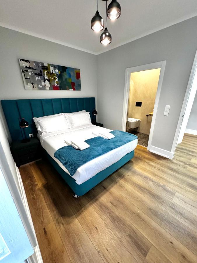 Bed & Breakfast Relax And Explore And *