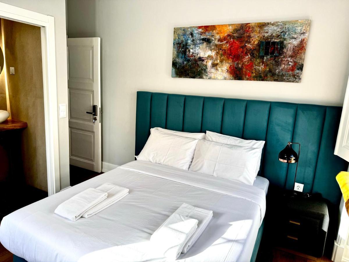 Bed & Breakfast Relax And Explore And *