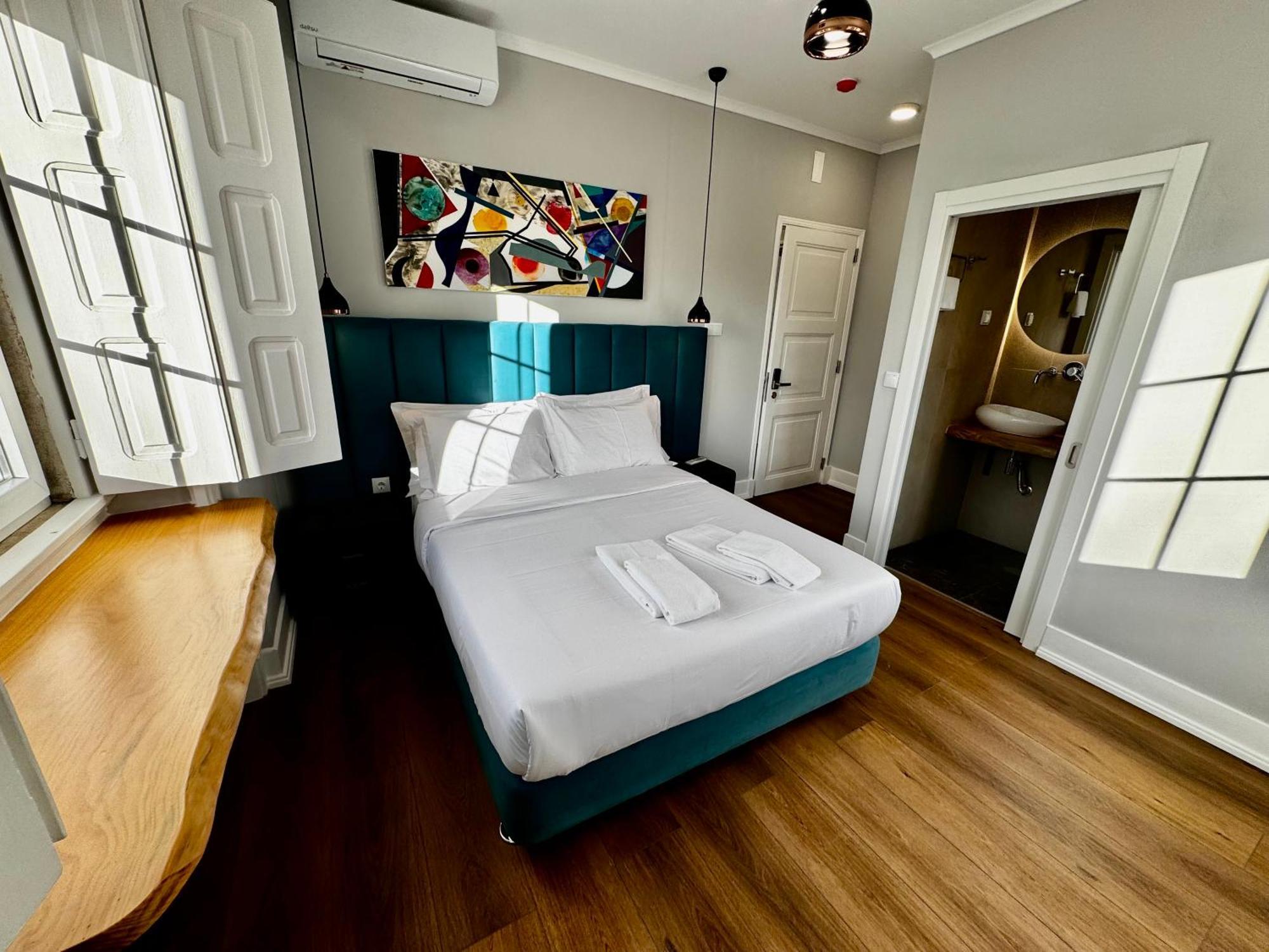 Bed & Breakfast Relax And Explore And *